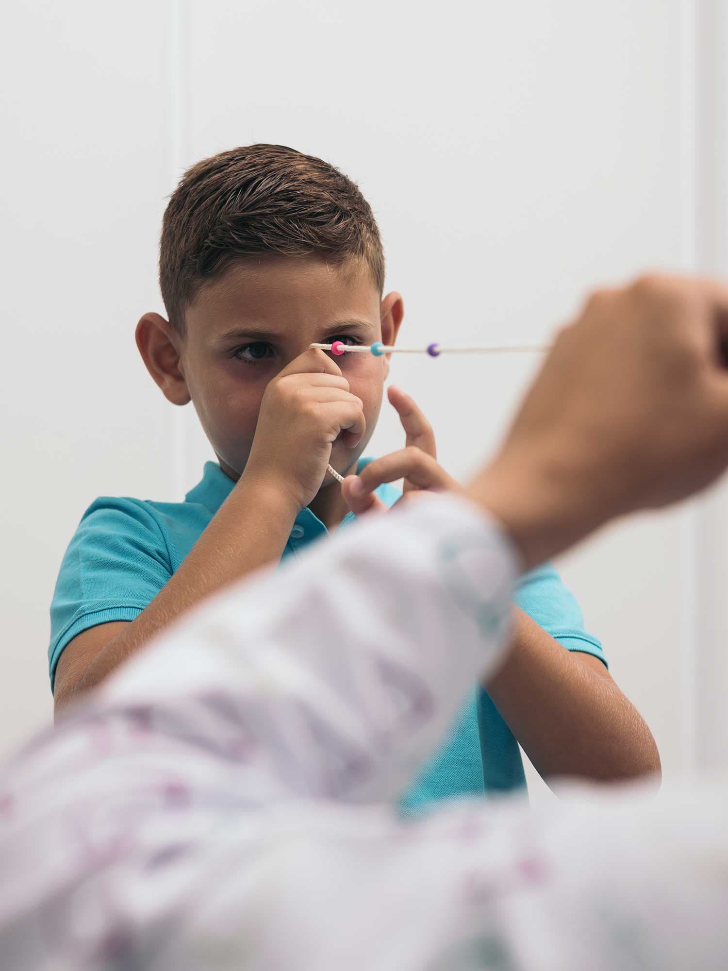 esame della vista accomodazione ottica sipario alba