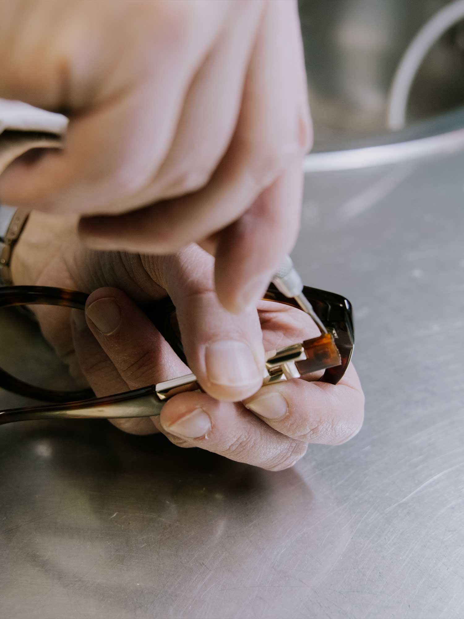 laboratorio interno esame della vista ottica sipario alba